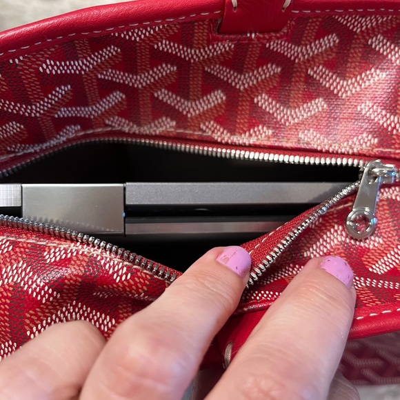 Red Goyard Artois PM - Picture 14 of 16